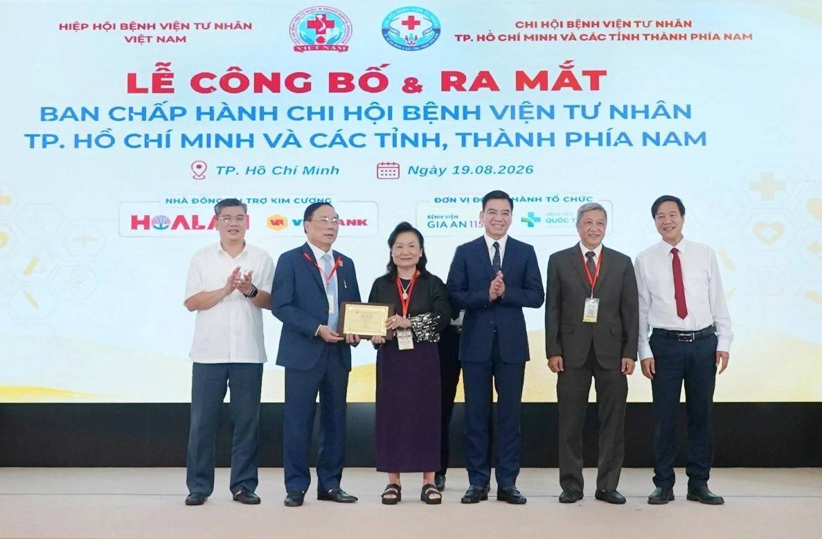 Ra mắt Chi hội Bệnh viện Tư nhân TP. HCM và các tỉnh, thành phía Nam