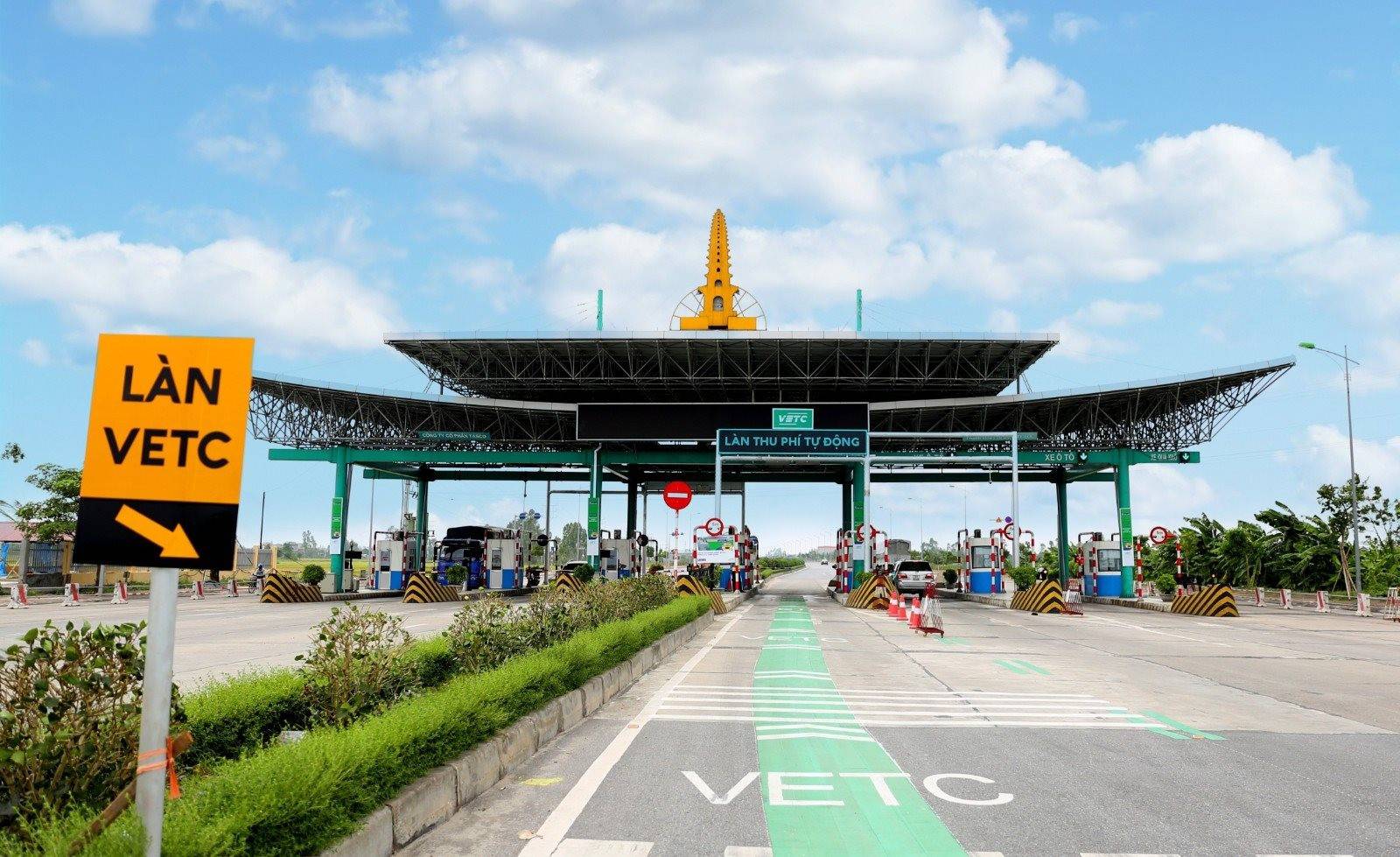 VETC dừng thu phí ví điện tử, xin lỗi khách hàng sau nhiều ý kiến trái chiều
