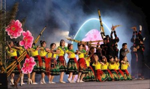 Lào Cai: Mù Cang Chải gọi mùa vàng, hẹn du khách giữa sắc lúa và tiếng khèn
