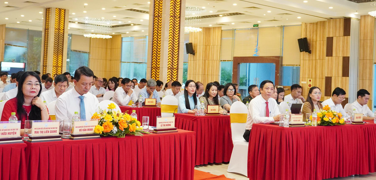 Quảng Trị: Đổi mới giáo dục gắn với chuyển đổi số và trí tuệ nhân tạo