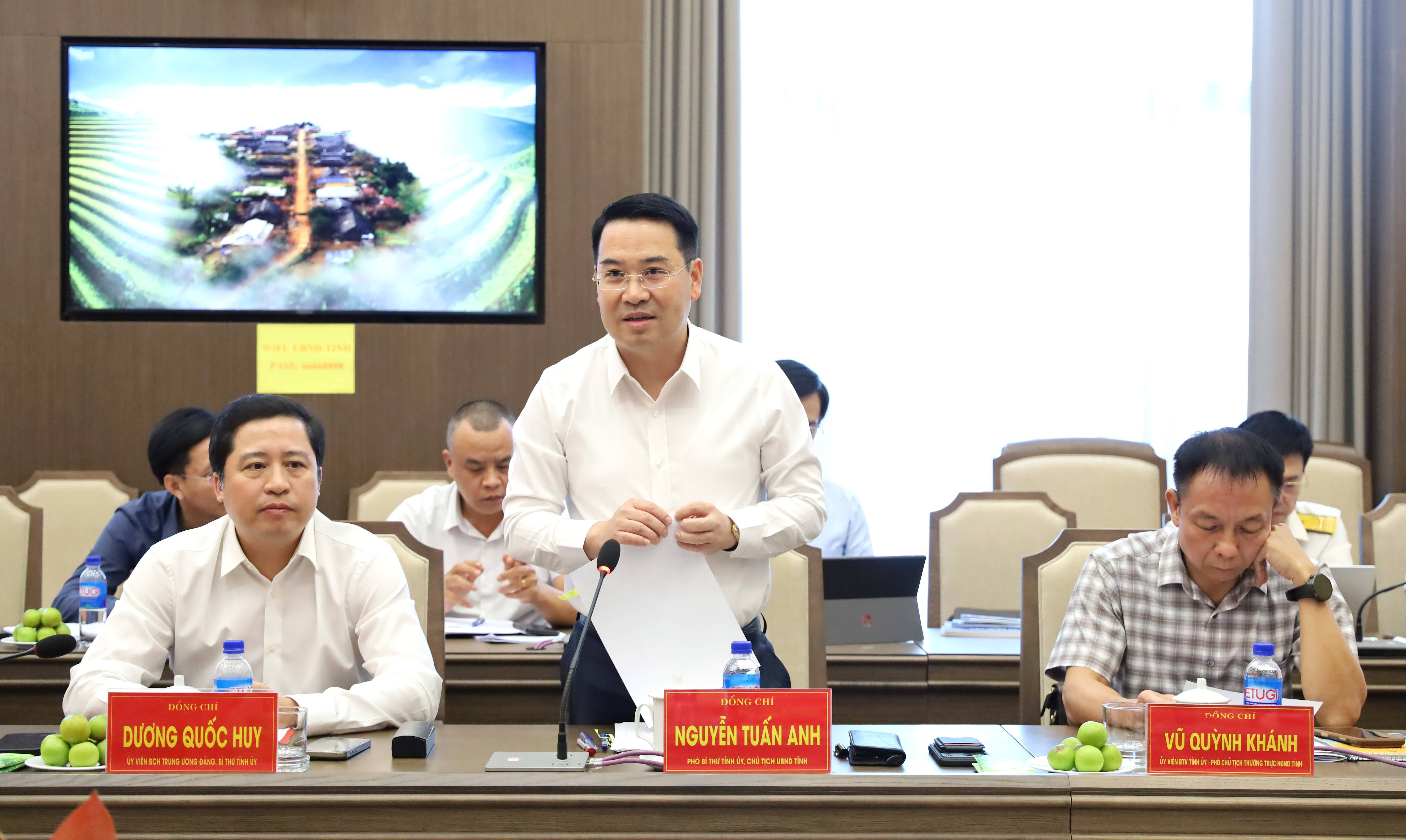 Chủ tịch UBND tỉnh Nguyễn Tuấn Anh phát biểu tại buổi làm việc