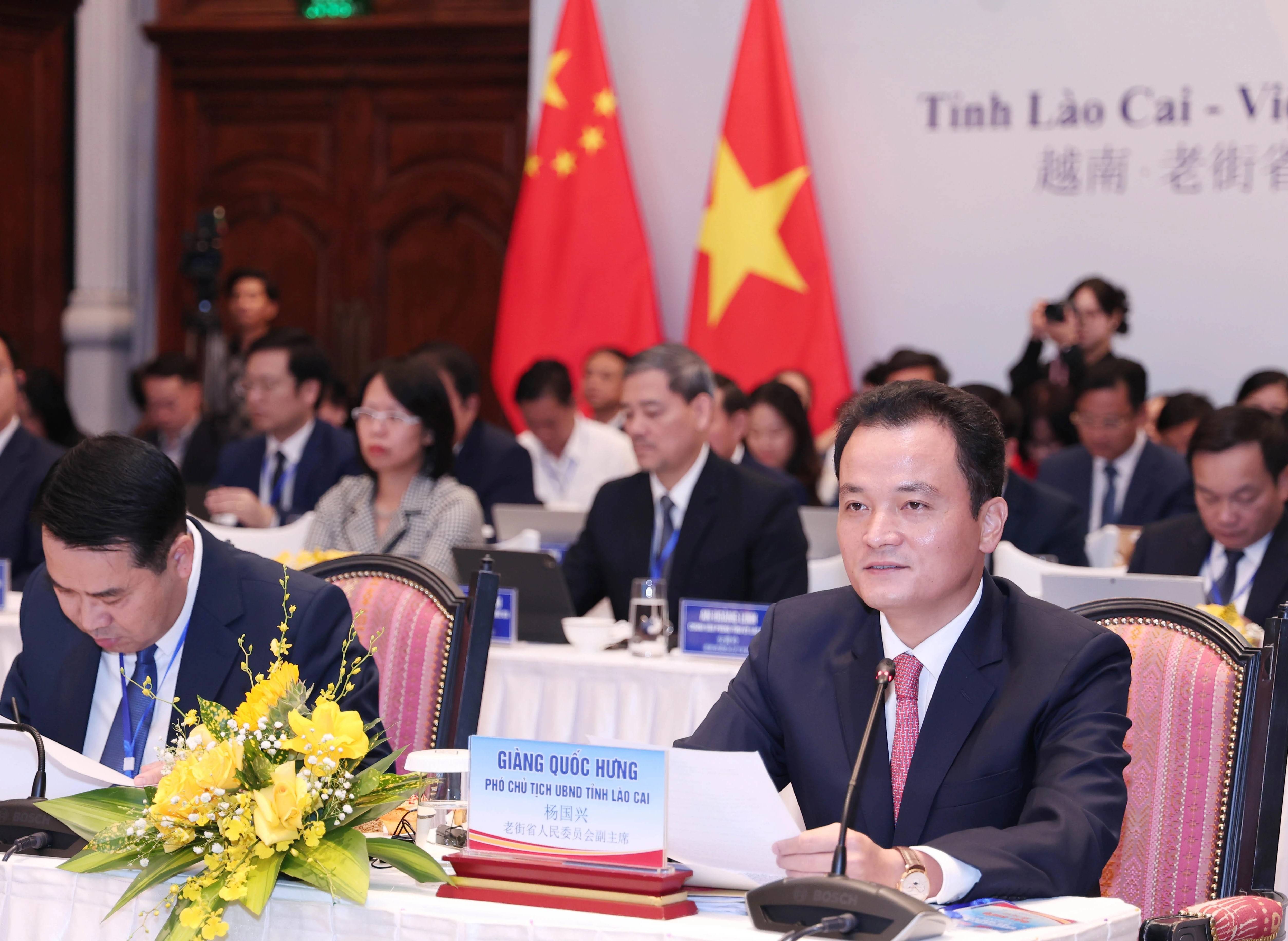 Giàng Quốc Hưng - Phó Chủ tịch UBND tỉnh phát biểu bế mạc hội nghị.