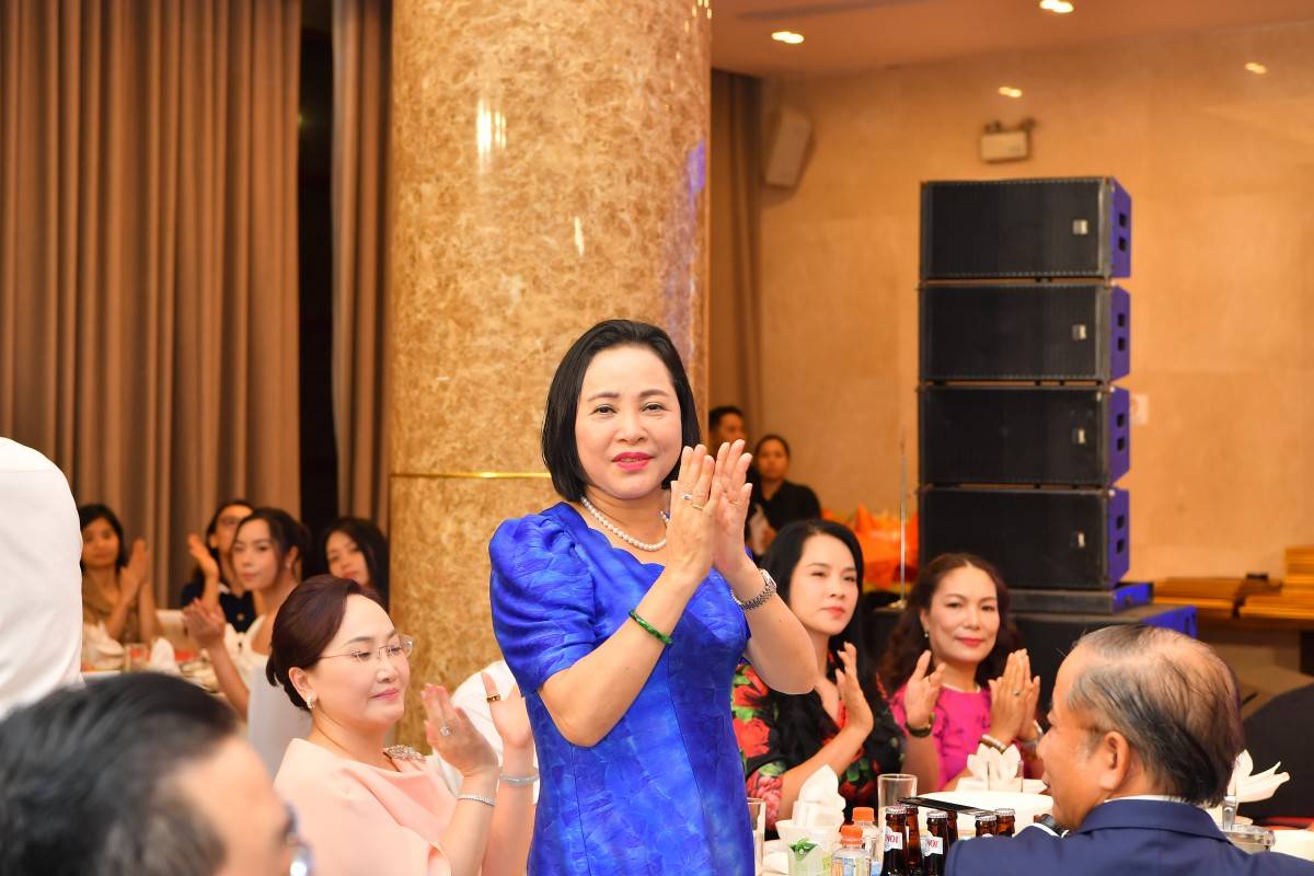 Tham dự chương trình có bà Nguyễn Thị Thanh, Ủy viên Ban Chấp hành Trung ương Đảng, Phó Chủ tịch Quốc hội