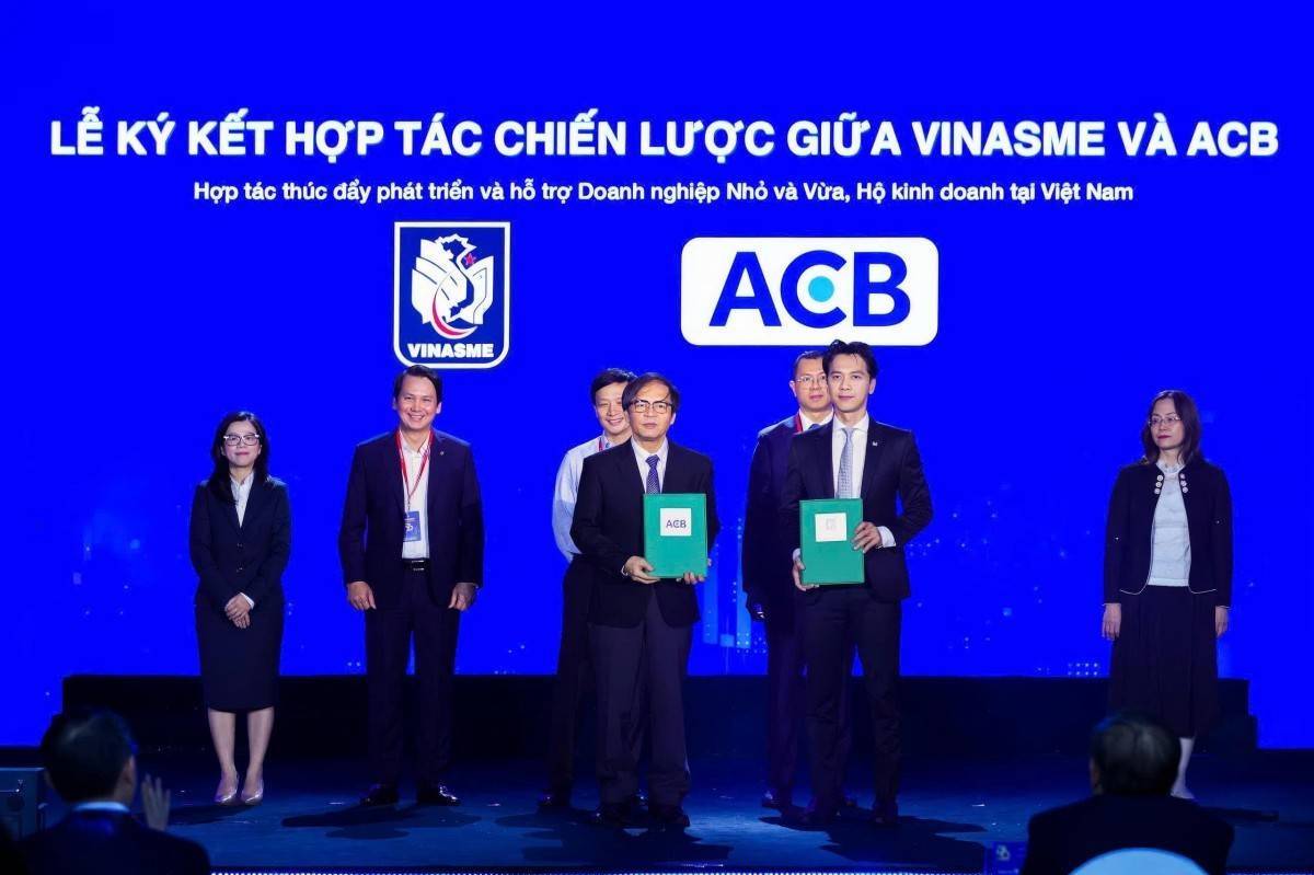 Ngay sau chỉ đạo của Thủ tướng, ACB bắt tay VINASME hỗ trợ doanh nghiệp khơi thông nguồn lực