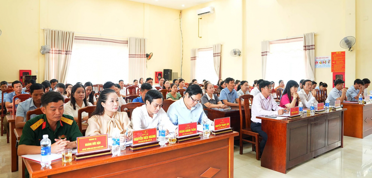 Quảng Trị: Hiếu Giang thông qua phương án sắp xếp hệ thống trường học, kiện toàn tổ chức Đảng