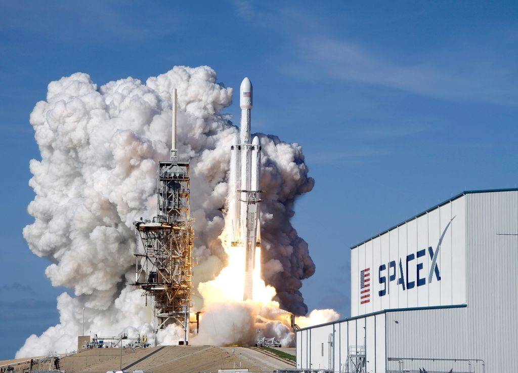 SpaceX xây siêu cảng vũ trụ 100 tỷ USD, tham vọng phóng 30 Starship mỗi ngày