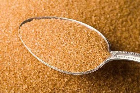 Giá đường thế giới giảm mạnh vì dầu rẻ, nhu cầu Ấn Độ yếu
