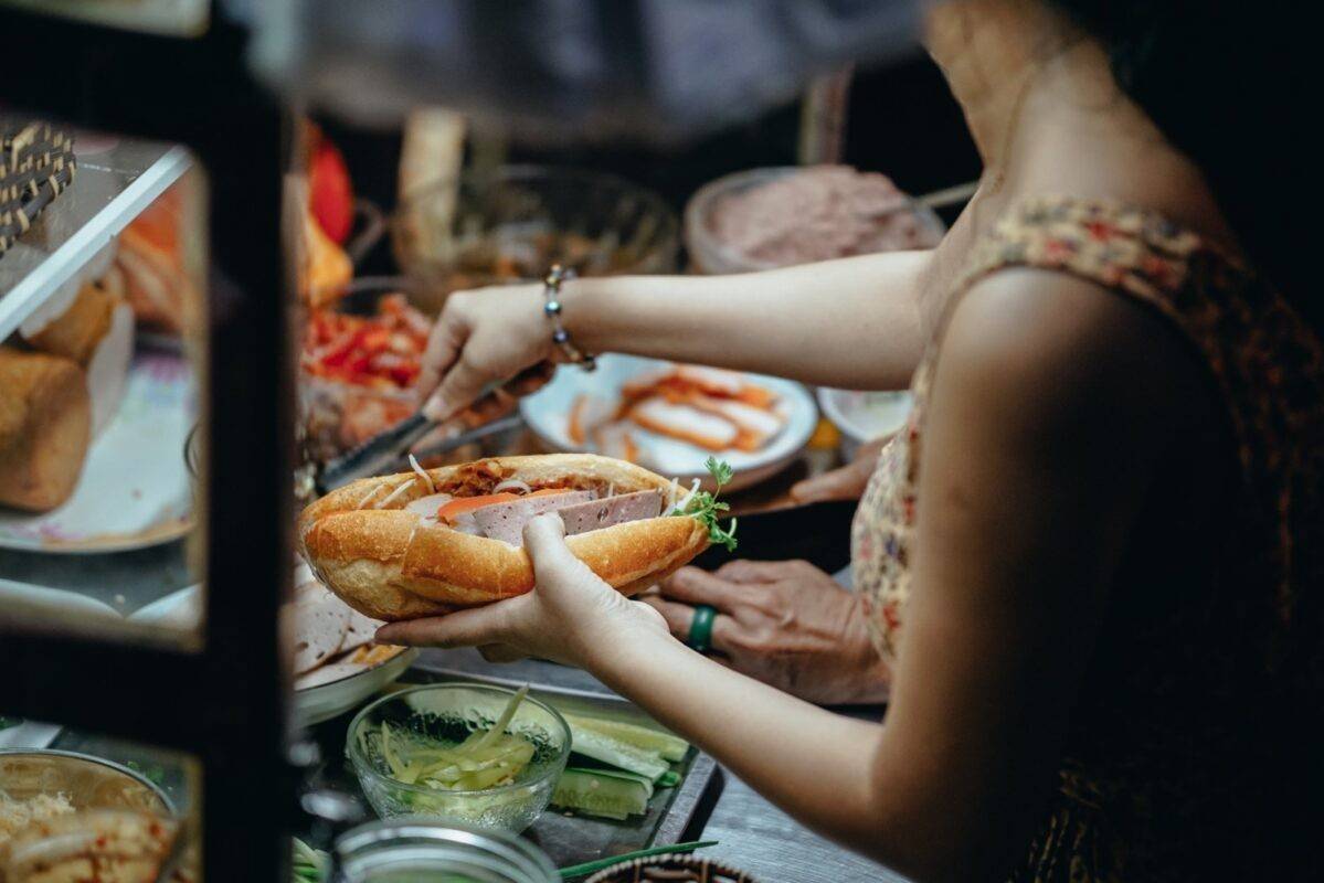 Bộ Y tế chỉ đạo điều tra vụ 150 người nghi ngộ độc bánh mì ở Gia Lai