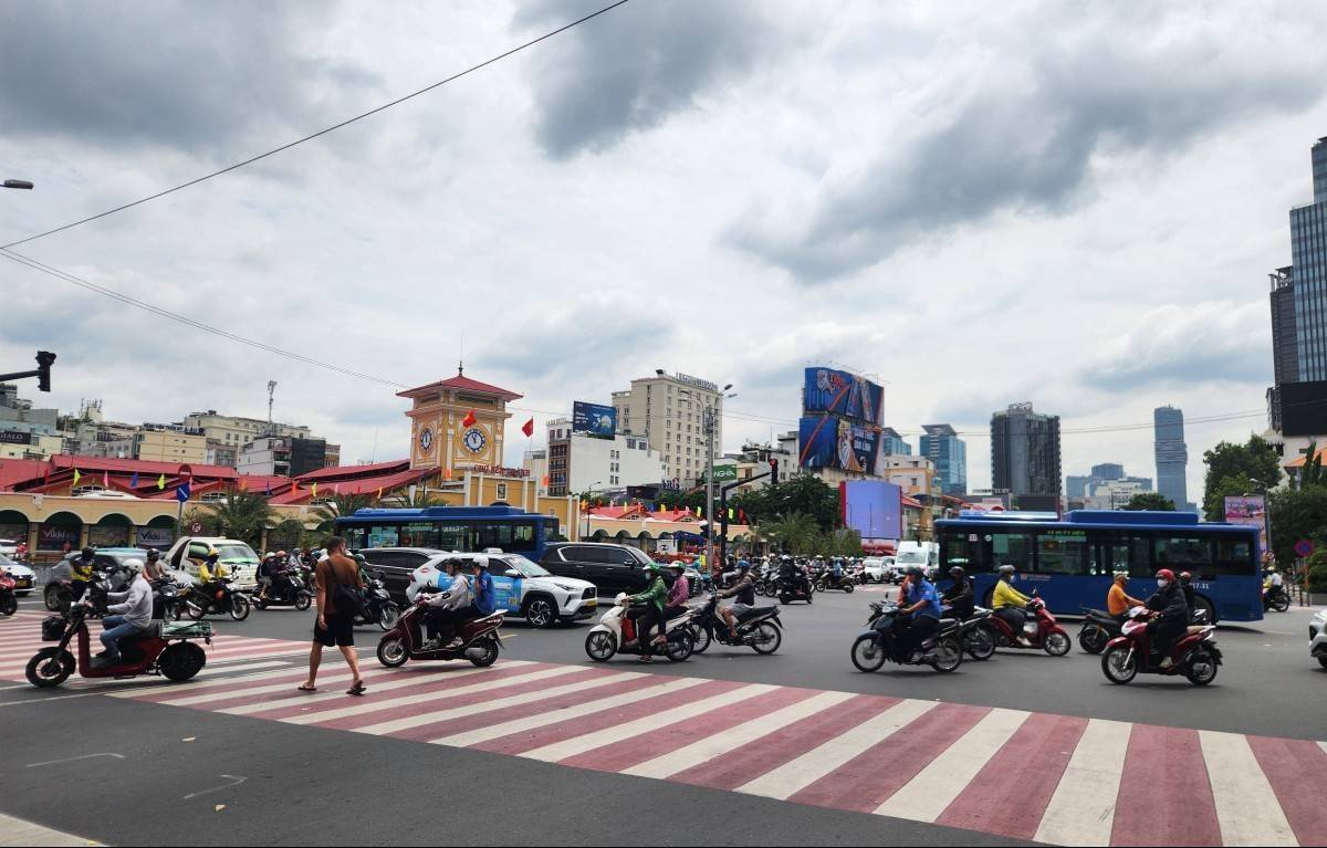 Thị trường bất động sản: Tăng áp lực vốn và điều kiện tín dụng