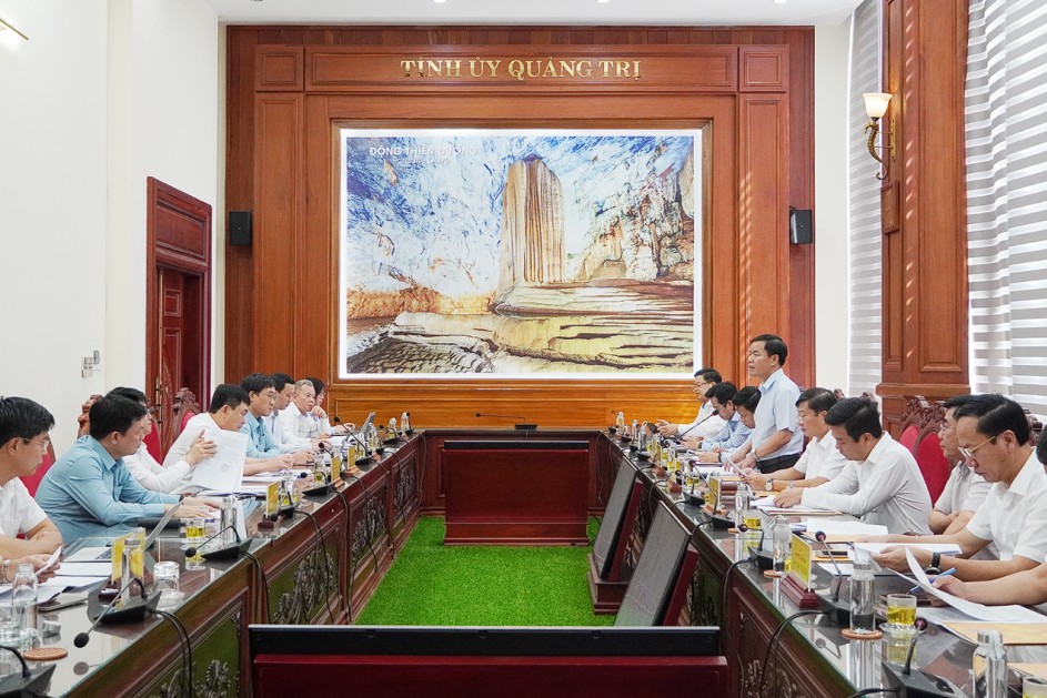 Quảng Trị và Tập đoàn Công nghiệp Than - Khoáng sản Việt Nam trao đổi triển khai dự án kho trung chuyển, chế biến than gắn với Cảng Mỹ Thủy