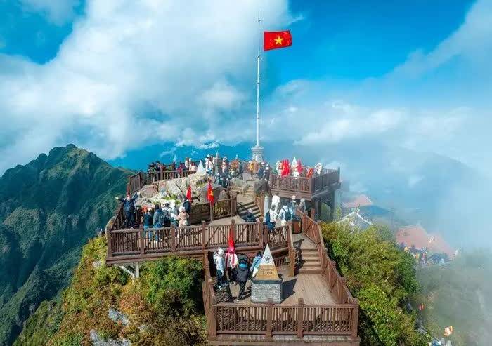Lào Cai định hình chuỗi giá trị du lịch bốn mùa, hướng tới doanh thu 70.000 tỷ đồng