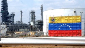 Mỹ công bố thỏa thuận kiểm soát 65 tỷ thùng dầu Venezuela