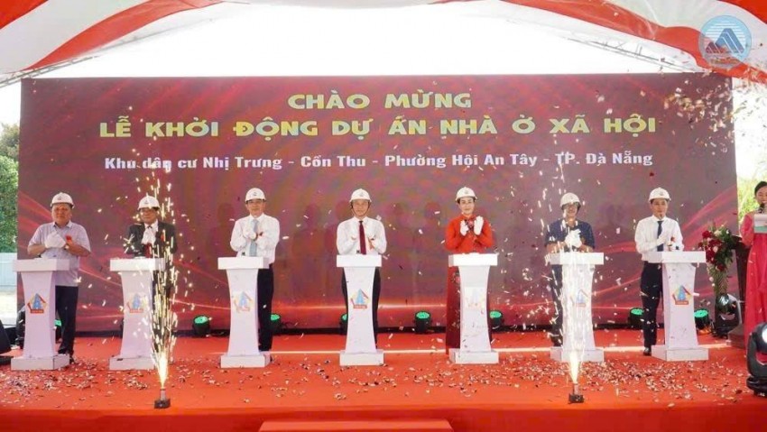 Cùng ngày, tại phường Hội An Tây, thành phố phối hợp với Công ty CP Đầu tư và Xây dựng 501 khởi động Dự án Nhà ở xã hội tại Khu dân cư Nhị Trưng - Cồn Thu, với tổng vốn đầu tư hơn 255 tỷ đồng.