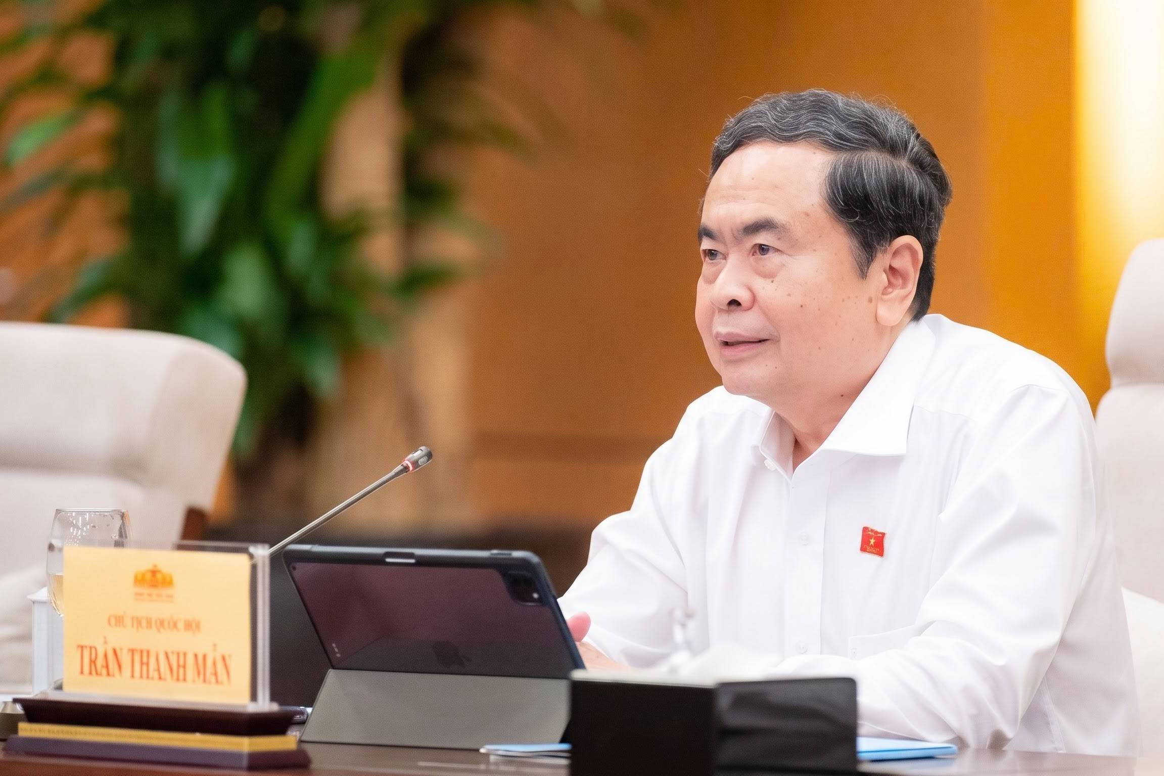 Ủy ban Thường vụ Quốc hội ban hành 7 nghị quyết về tổ chức, nhân sự