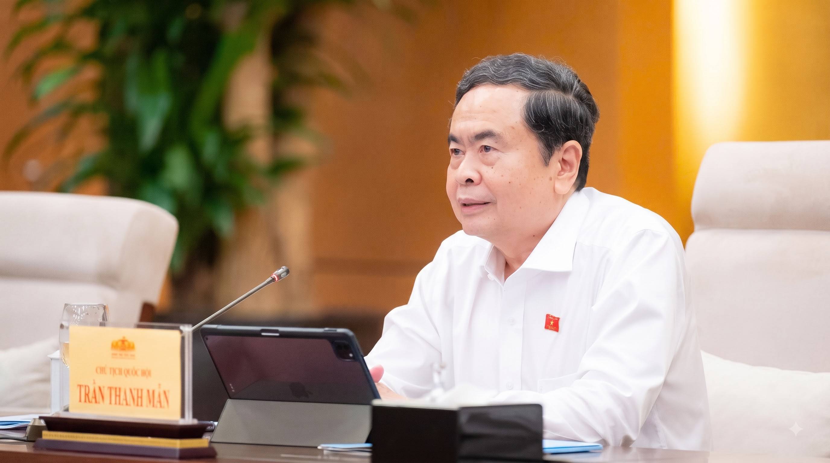 Ủy ban Thường vụ Quốc hội ban hành 7 nghị quyết về tổ chức, nhân sự