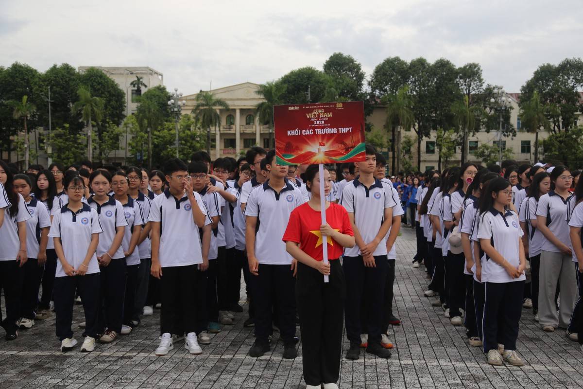 Thanh Hóa cùng cả nước nối dài hành trình “10 tỷ bước xanh”