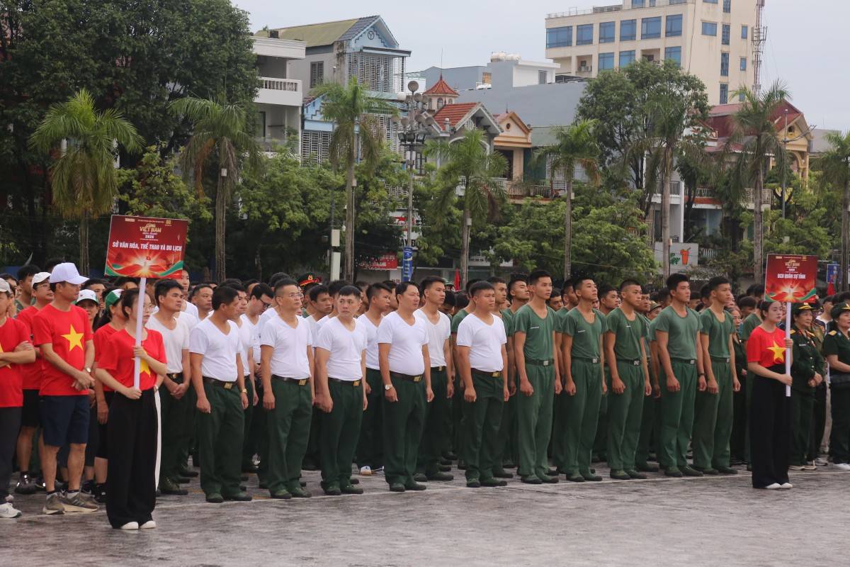 Thanh Hóa cùng cả nước nối dài hành trình “10 tỷ bước xanh”