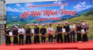 Phiêu diêu cùng tiếng khèn Mông giữa mùa vàng Mù Cang Chải