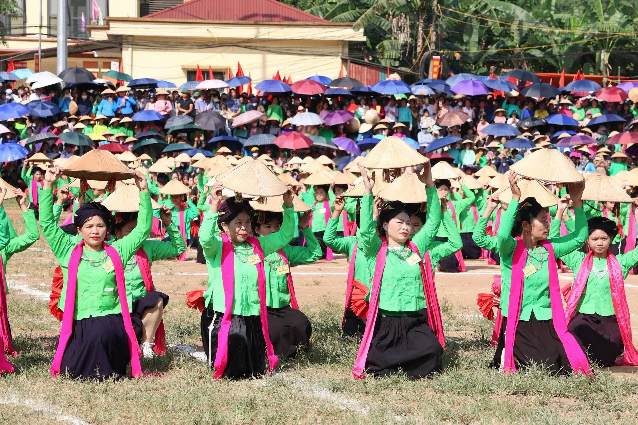 Lào Cai: Ngày hội “Pay tái” ở Lâm Thượng gọi người về với cội nguồn