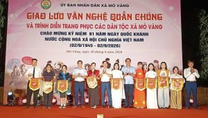 Sắc màu văn hóa các dân tộc hội tụ trong đêm hội đầu tiên tại Mỏ Vàng, Lào Cai