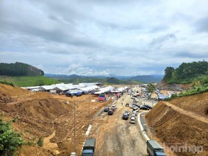 Sơn La: Lóng Sập rộn ràng ngày hội giao thương Việt - Lào