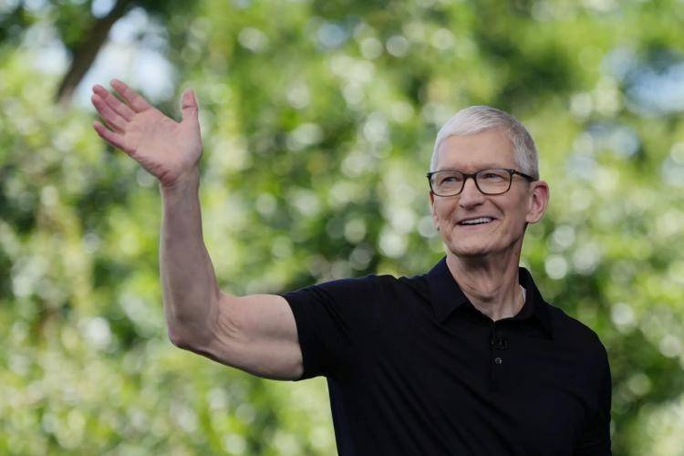 Nhìn lại "Đế chế Tim Cook" và kỳ tích nhiệm kỳ CEO đưa cổ phiếu Apple tăng 2.300%