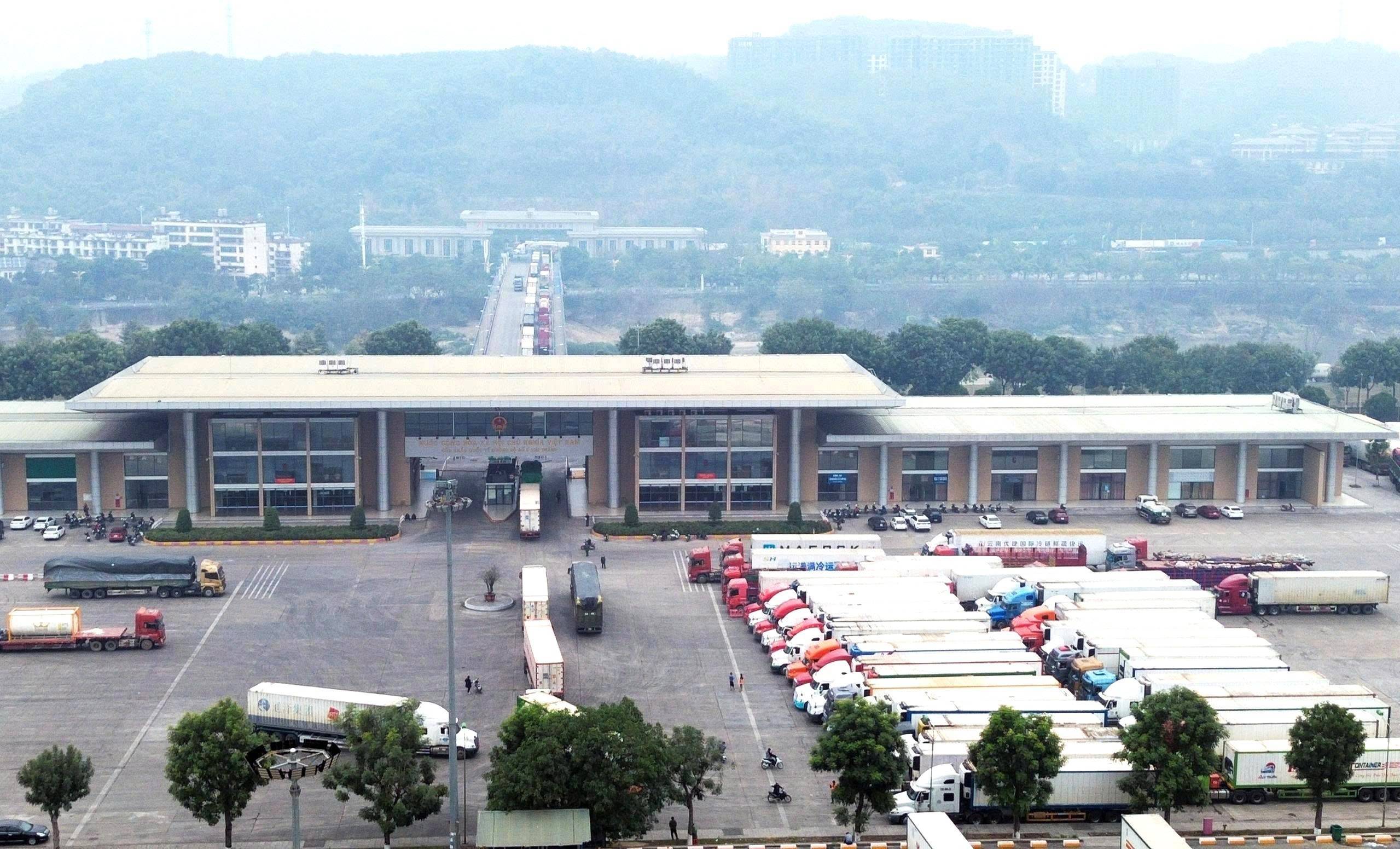 Cửa khẩu Lào Cai: Giá trị phía sau kim ngạch 45,3 triệu USD trong kỳ nghỉ lễ