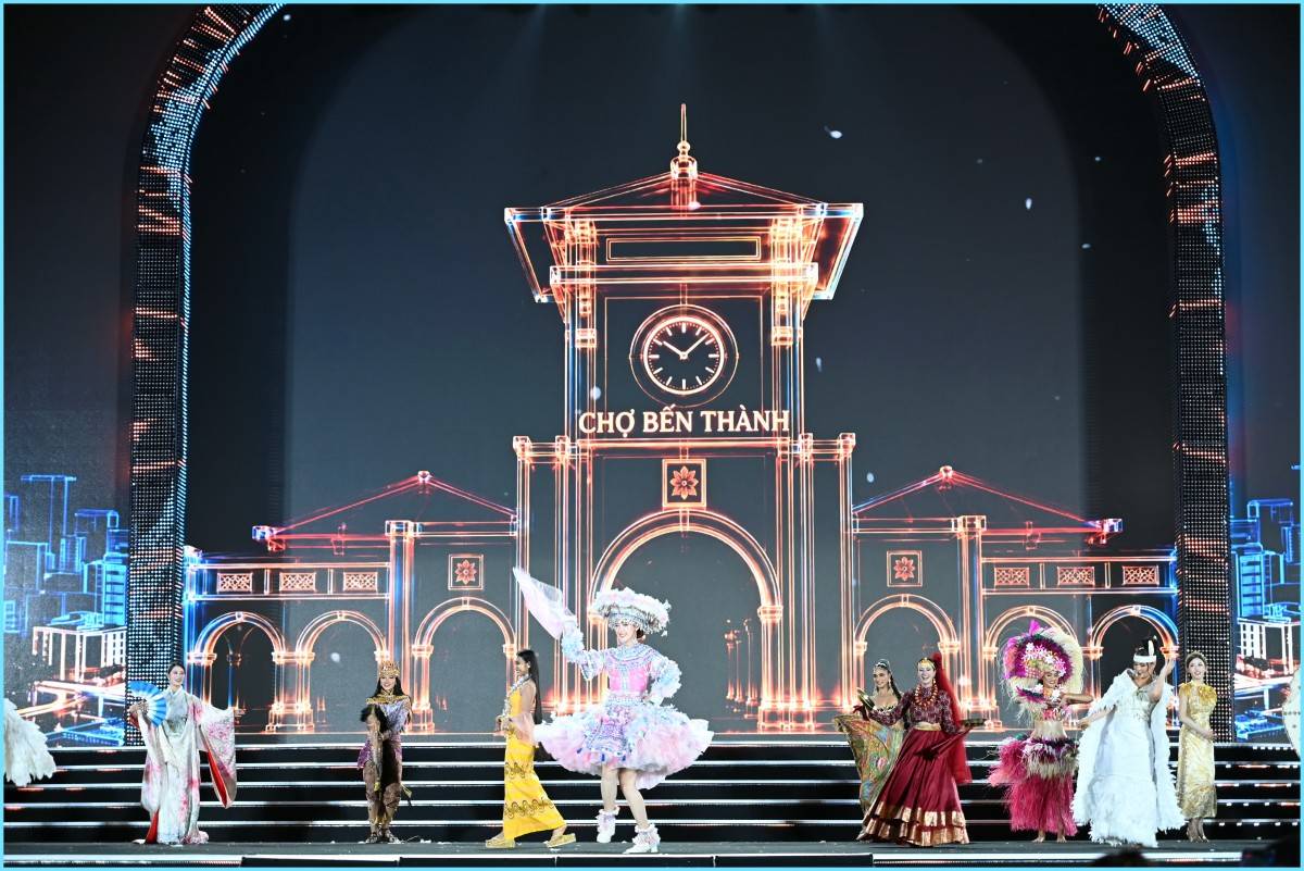 Gần 5.000 khán giả xem 111 thí sinh Miss World 2026 trình diễn