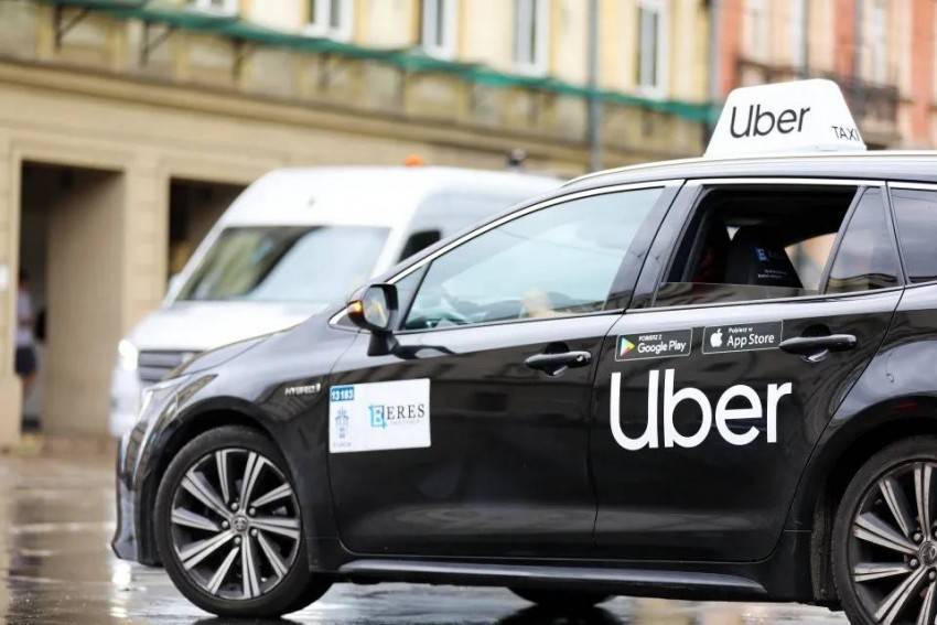 Uber sắp sa thải 3.300 nhân sự, dồn tiền cho canh bạc taxi tự lái