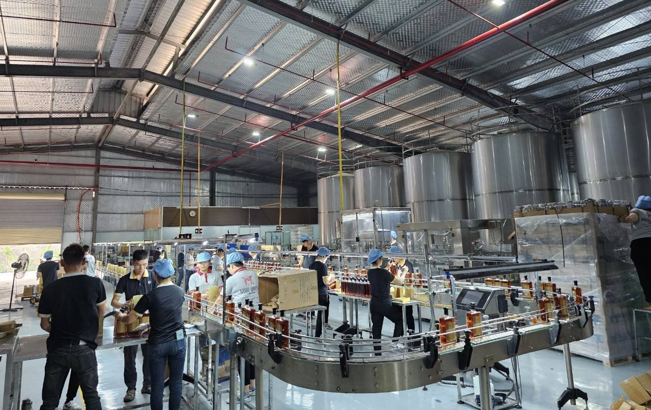 Dây chuyền sản xuất tự động của Công ty THNN thương mại và sản xuất Khánh Xuân