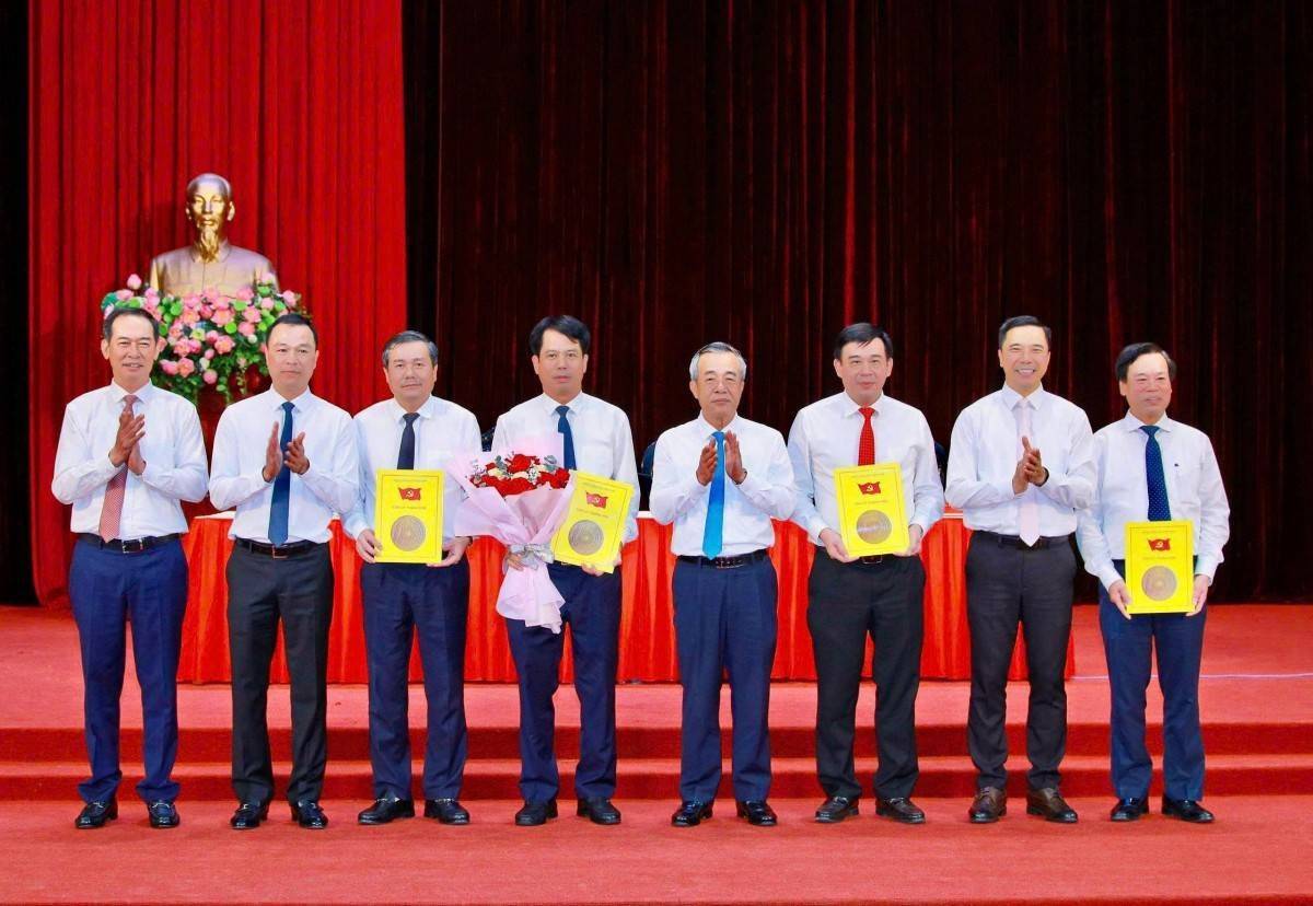 Thanh Hóa thành lập Đảng bộ HĐND tỉnh và Đảng bộ MTTQ, các đoàn thể tỉnh