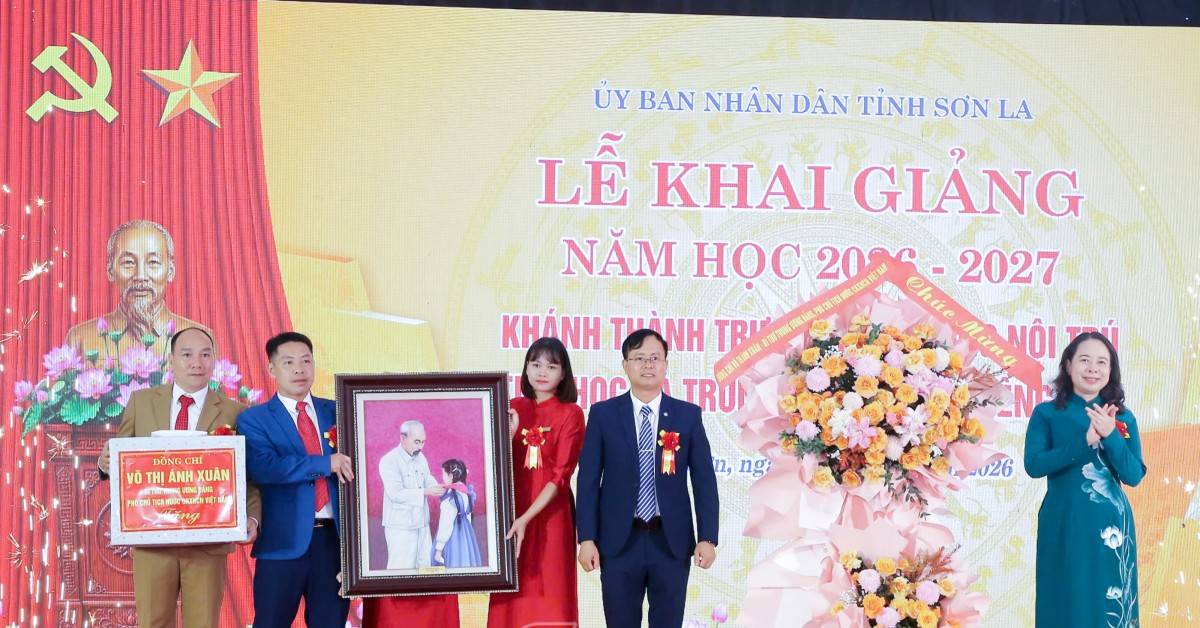 Phó Chủ tịch nước Võ Thị Ánh Xuân dự khánh thành trường 230 tỷ đồng ở Sơn La