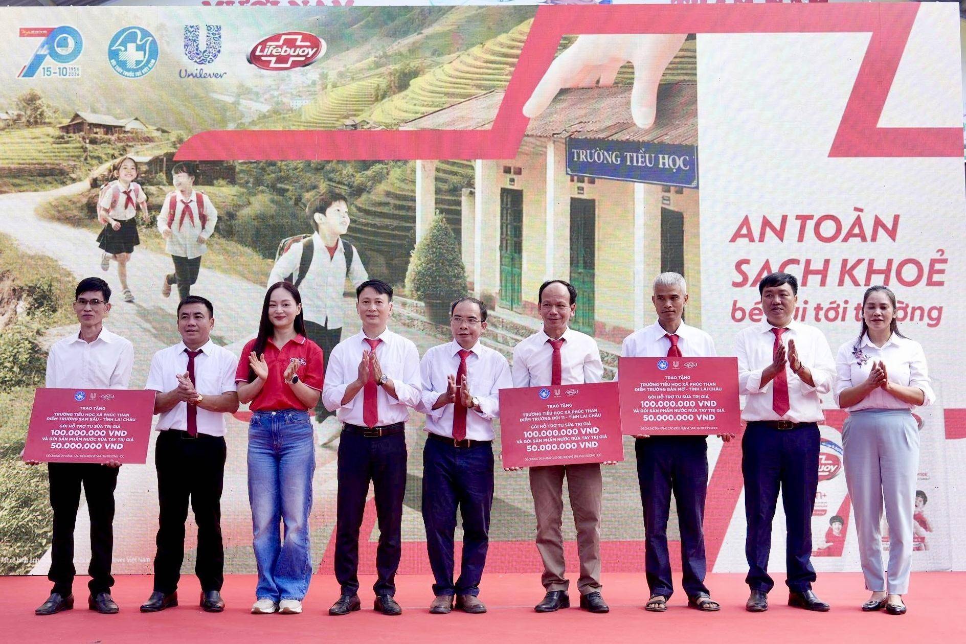 Lifebuoy đồng hành cùng trẻ em tại Lai Châu, Lào Cai, Quảng Trị trở lại trường học an toàn, sạch khỏe