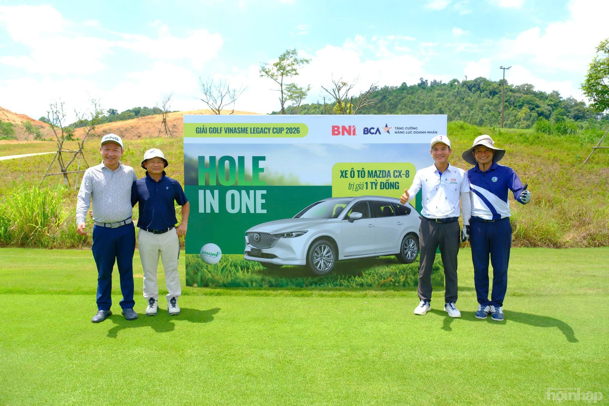 Hole in One trên đất Tổ, golfer Uông Ngọc Ân ghi dấu ấn tại VINASME Legacy Cup 2026