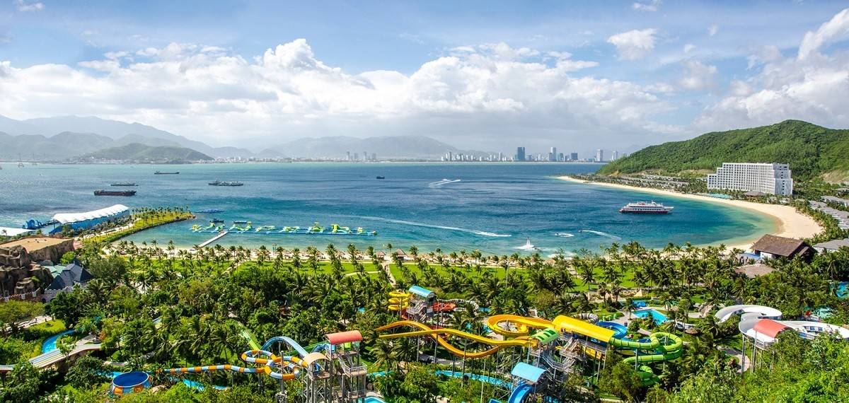 Vinpearl là điểm đến du lịch – nghỉ dưỡng – vui chơi giải trí hàng đầu Việt Nam và khu vực