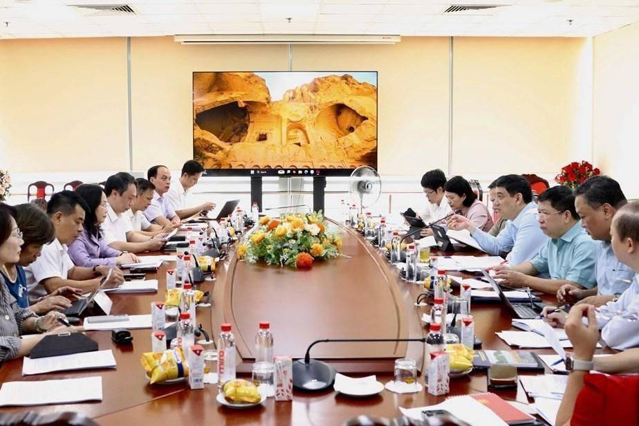 Phát triển công nghiệp văn hóa: Đề xuất hoàn thuế VAT cho đoàn phim nước ngoài tại Việt Nam