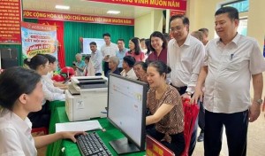 Ninh Bình đưa chuyển đổi số đến tận cụm dân cư