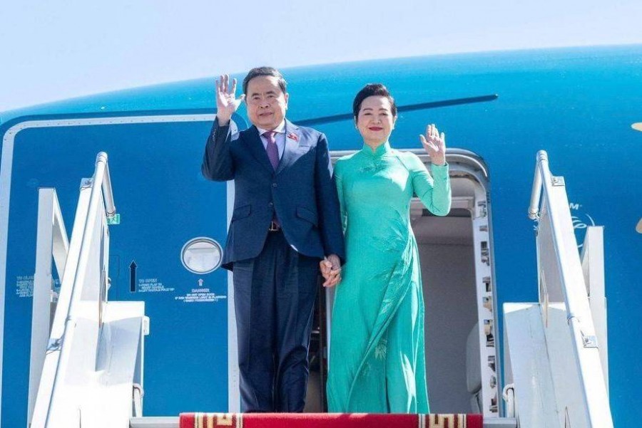 Chủ tịch Quốc hội Trần Thanh Mẫn cùng Phu nhân tới Ulaanbaatar, mở đầu chuyến thăm chính thức Mông Cổ