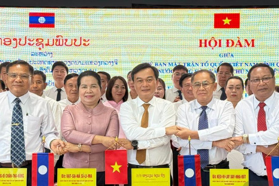 Quảng Trị tăng cường hợp tác nhân dân, vun đắp quan hệ hữu nghị đặc biệt Việt Nam - Lào