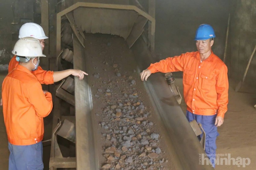 Lào Cai: Mỏ Quý Xa chính thức tái khởi động, khai thác chuyến quặng đầu tiên