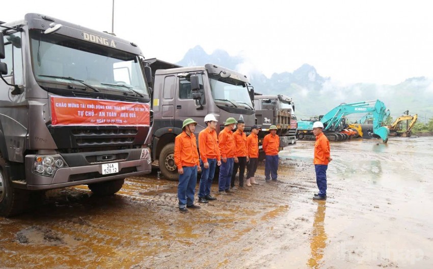 Lào Cai: Mỏ Quý Xa chính thức tái khởi động, khai thác chuyến quặng đầu tiên