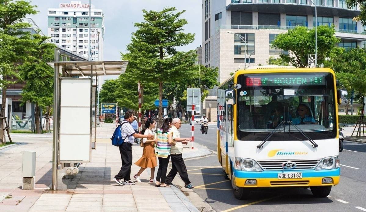 Đà Nẵng hỗ trợ lãi suất để doanh nghiệp đầu tư xe buýt xanh