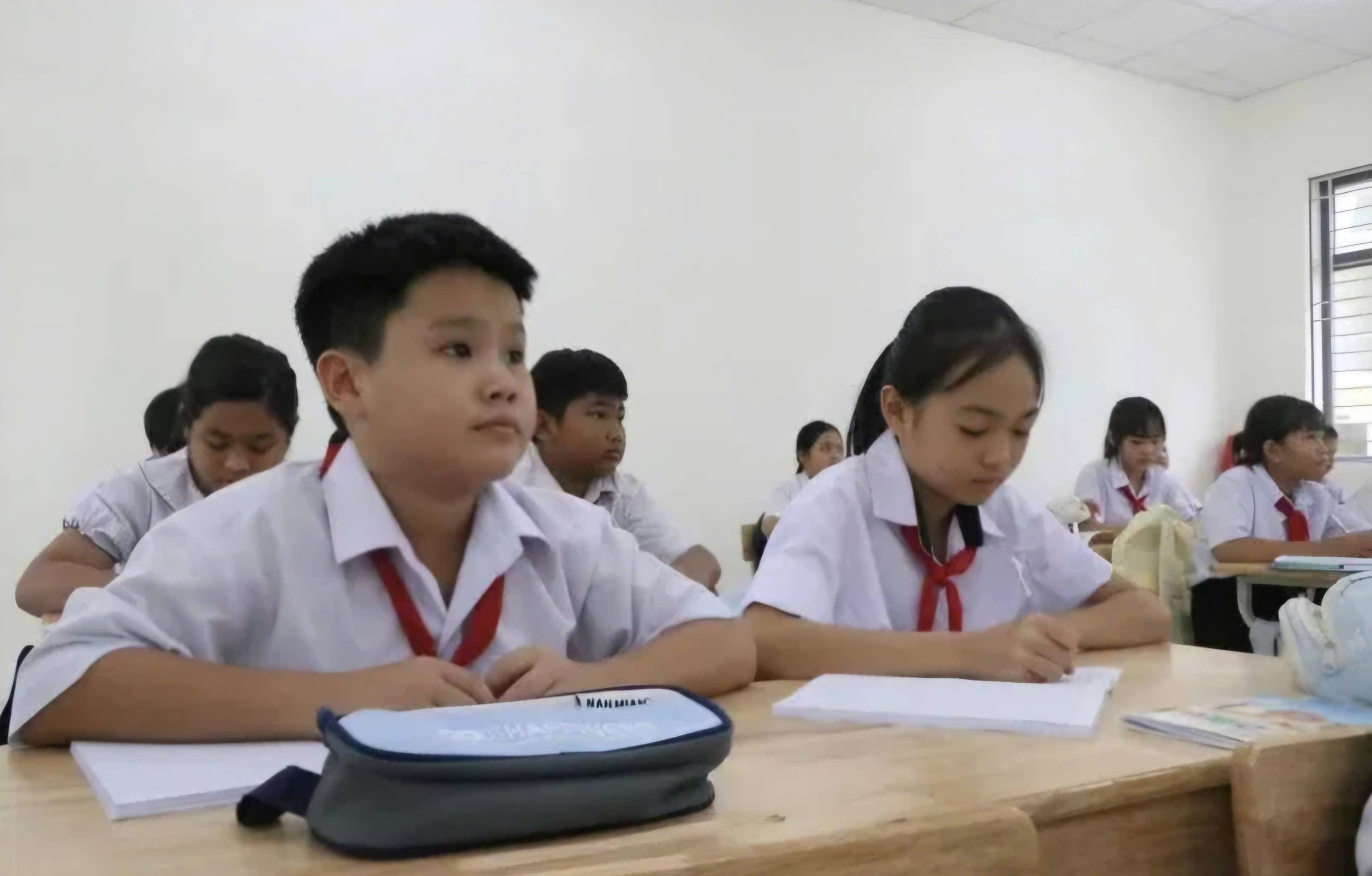Học sinh Buôn Đôn thiếu sách giáo khoa dùng chung