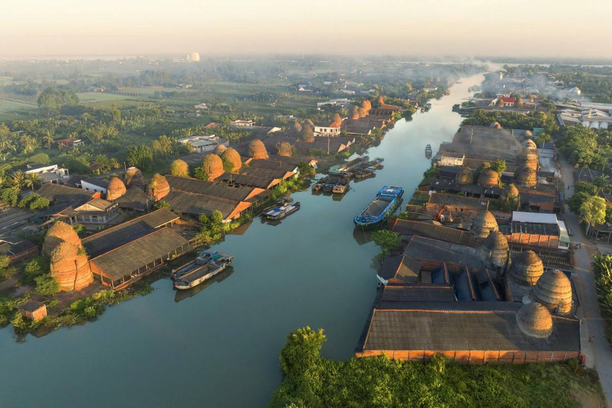 Nét đẹp của Làng gốm cổ Mang Thít được chuyển hóa vào tinh thần thiết kế của dự án T&T Homes Elite Rivera.