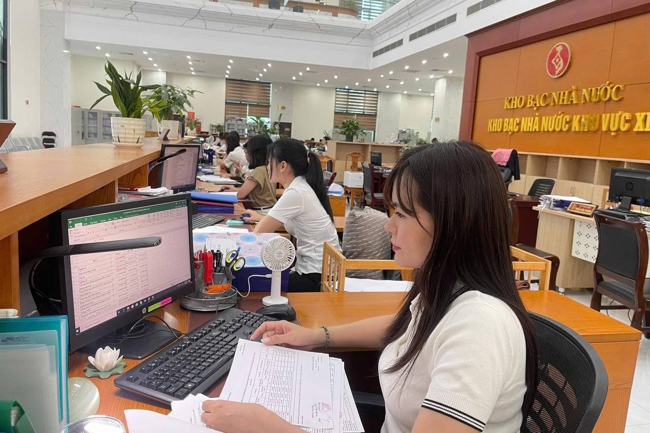 Kho bạc Nhà nước thanh toán hơn 1,38 triệu tỷ đồng ngân sách sau 8 tháng