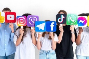 EU đề xuất siết độ tuổi sử dụng mạng xã hội, AI