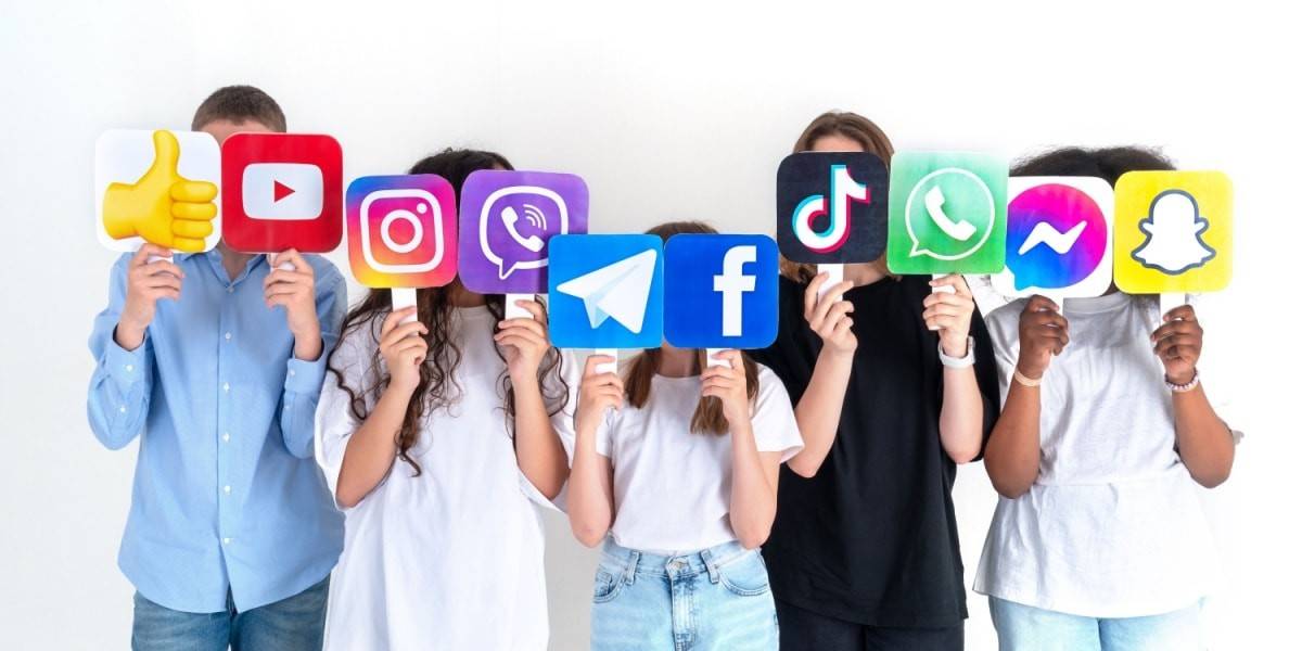 EU đề xuất siết độ tuổi sử dụng mạng xã hội, AI