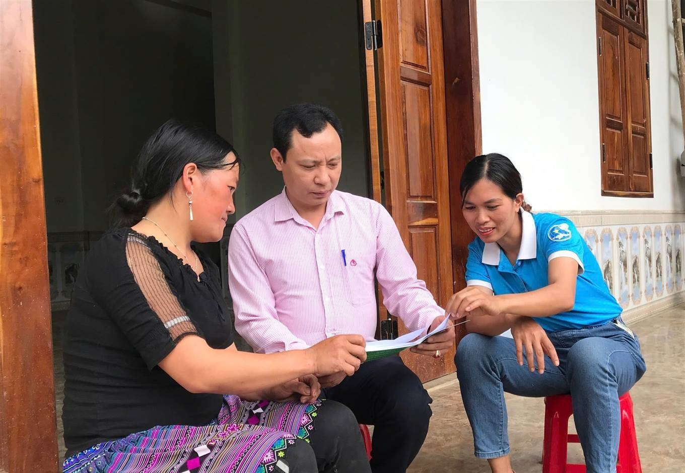 Hoạt động ủy thác cho vay vốn qua Ngân hàng Chính sách xã hội - Đòn bẩy kinh tế giúp phụ nữ Lào Cai thoát nghèo