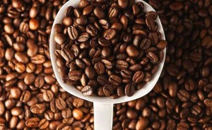 Giá cà phê bật tăng trở lại: Rủi ro nguồn cung vẫn bủa vây