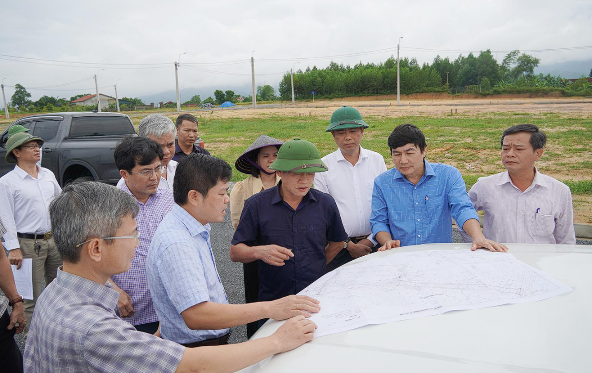 Quảng Trị: Khẩn trương hoàn thiện khu tái định cư, đưa người dân vùng sạt lở đến nơi an toàn